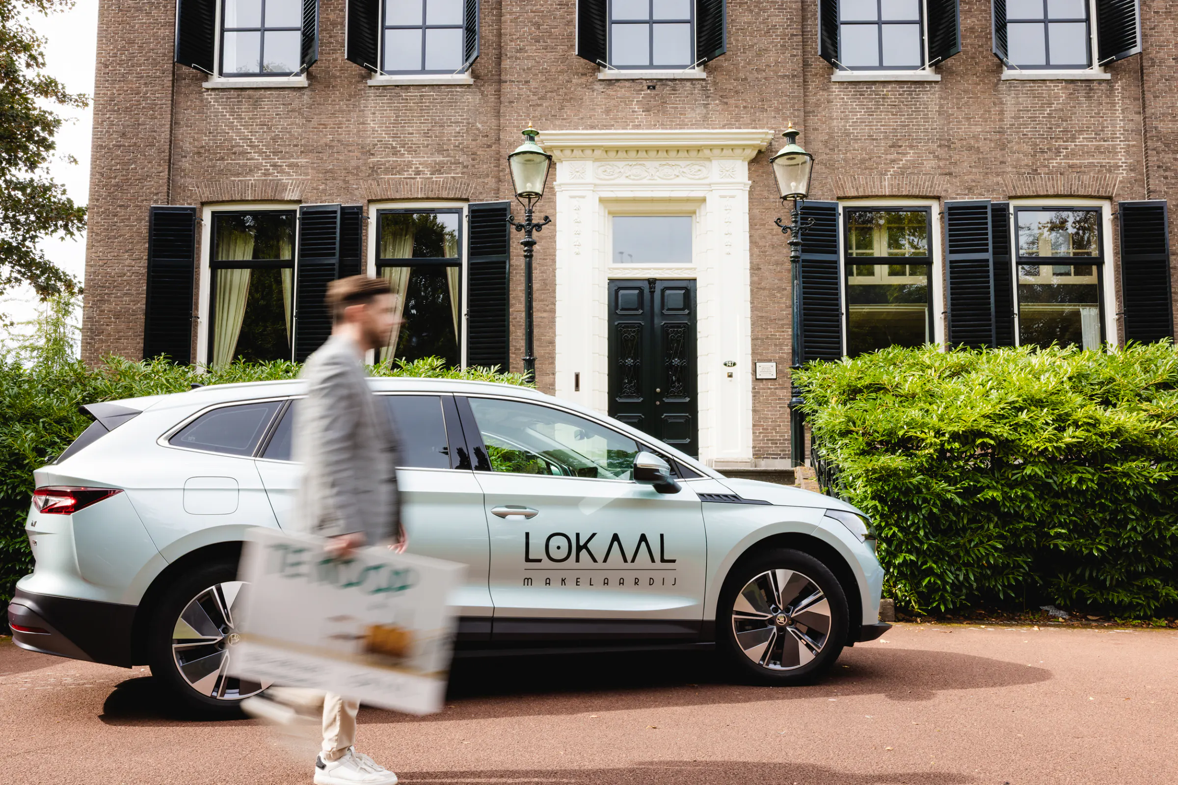 Ons kantoor, Lokaal Makelaardij